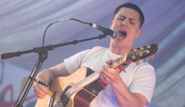 Aaron Rowe defends Ed Sheeran amid Macklemore row