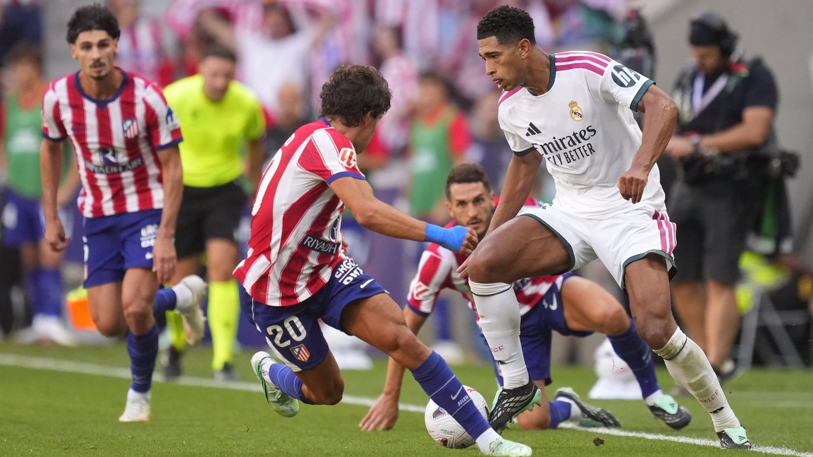 Euro round-up: Atletico take derby, Betis bench Parrott