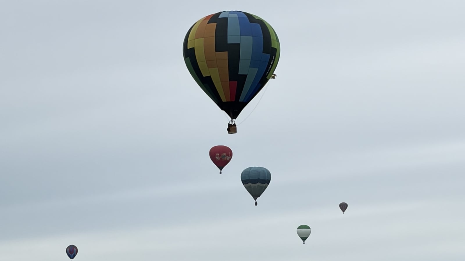 Hot air balloons take to Roscommon skies