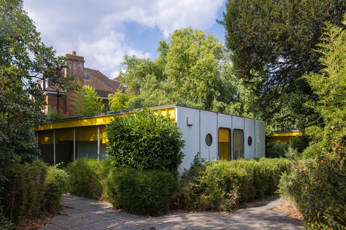 ‘Landmark’ Wimbledon home that inspired Centre Pompidou and Lloyd’s of London given to National Trust