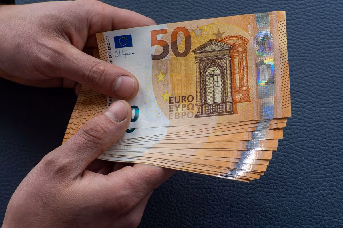 Euro notes (stock)