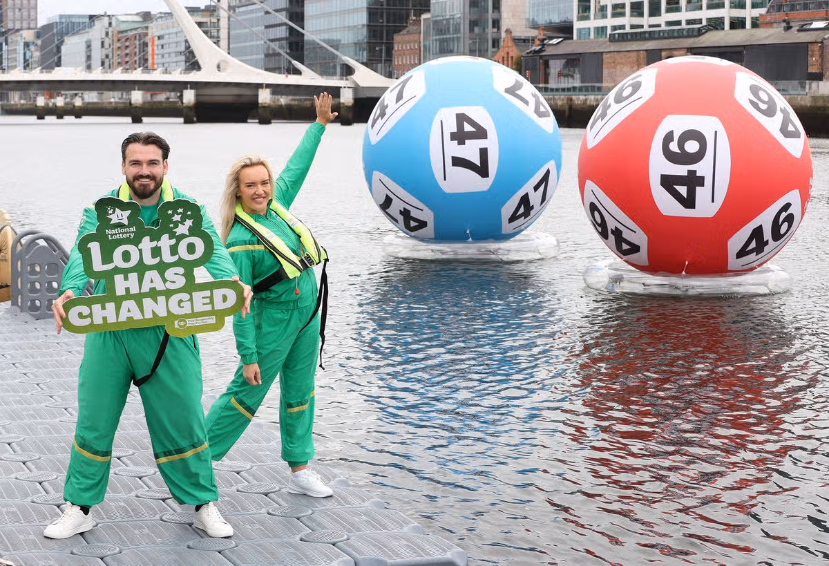 Buoy 46 & 47! The National Lottery made a splash in the River Liffey today with The Winnies as the two retired Lotto balls embarked on their farewell journey following their final draw on Wednesday night.