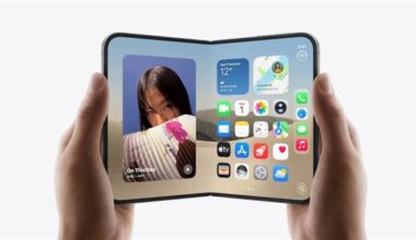 New iPhones sell out 2 minutes after preorders open: Vendor