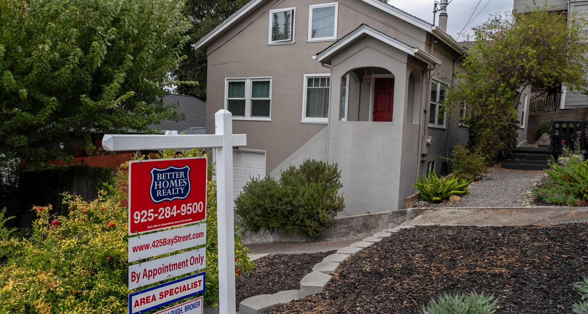 Mortgage demand from homebuyers drops 19% from a year ago