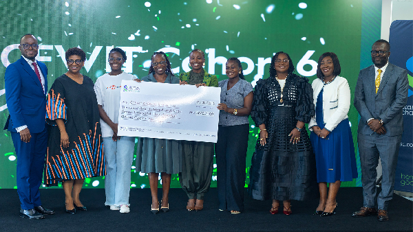 10 entrepreneurs graduate from StanChart Foundation Women in Tech Accelerator