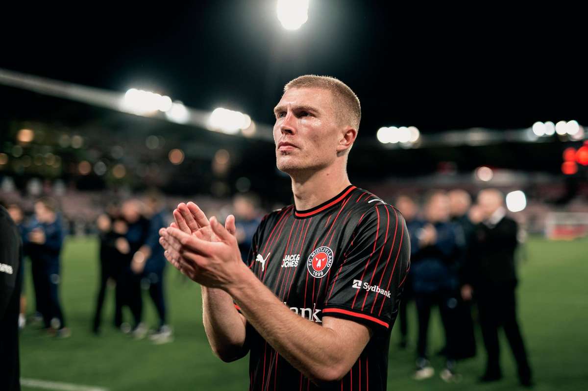 Red card proves costly for Midtjylland in hard-fought draw against OB in Odense