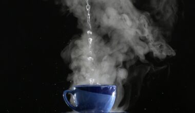 Like your tea or coffee very hot? A study of nearly 1 million adults found a striking cancer link