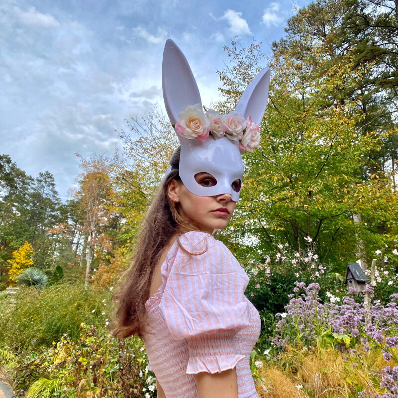 Madelyn Bunny hails from Kentucky.
