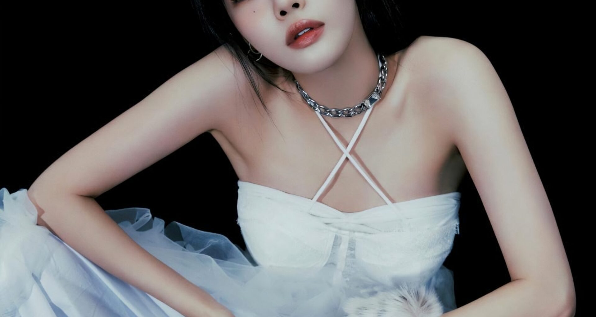 Chungha / Courtesy of MORE VISION