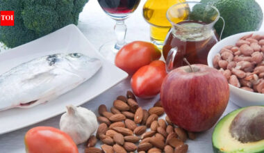​5 simple and easily available foods that may help manage high cholesterol​