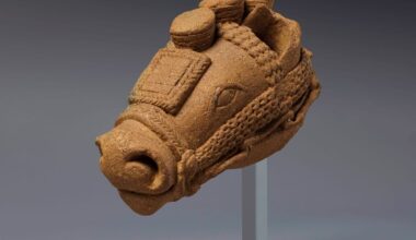Met Museum Brokers Return of Three Artworks to Nigeria