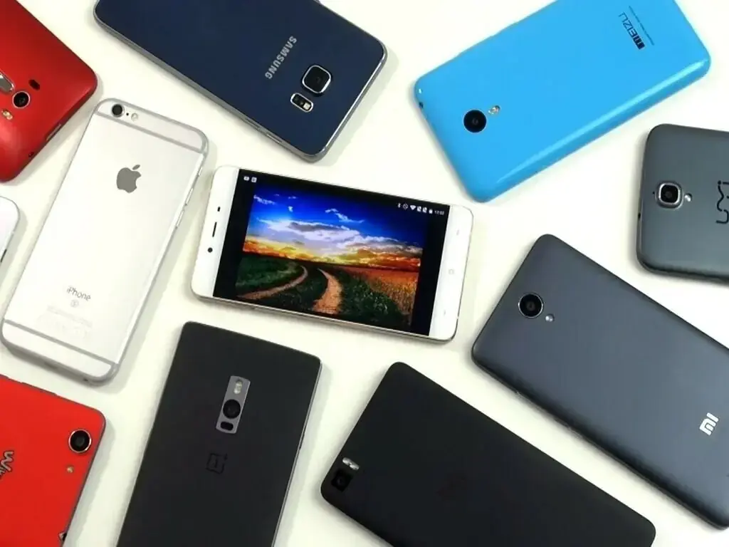 Jul-Aug mobile phone imports decline 8.85pc YoY