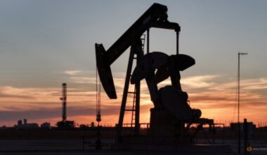Oil falls but head for 8% weekly gain on tight supply; US diesel hits record