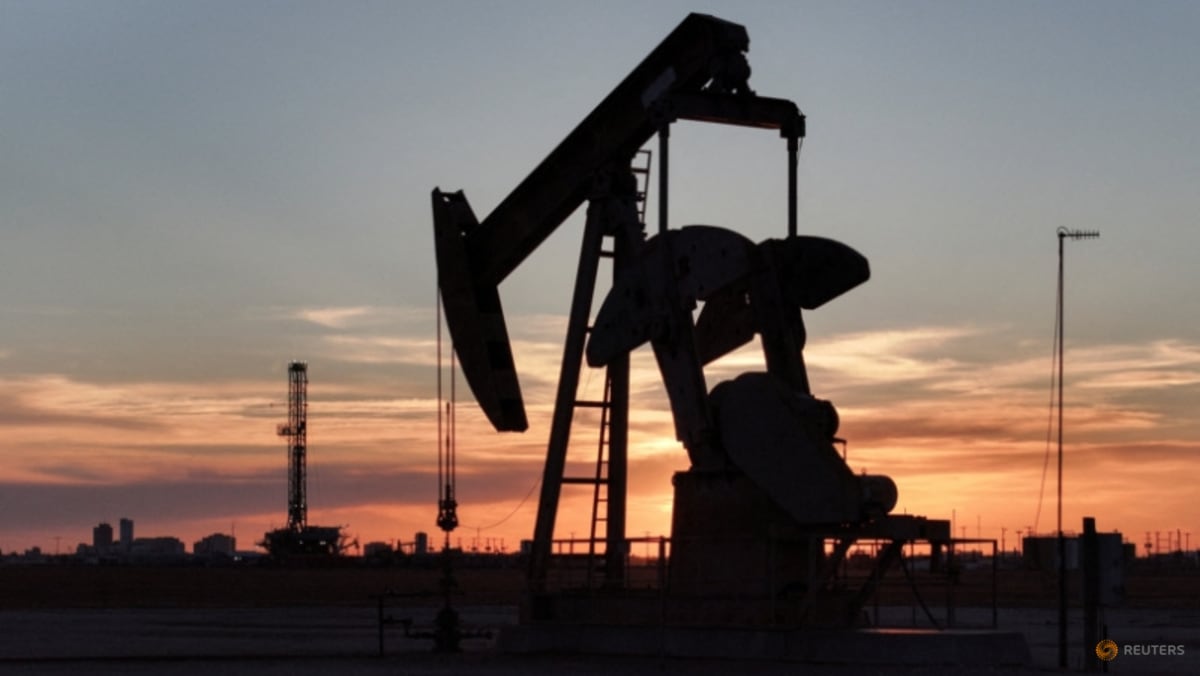 Oil falls but head for 8% weekly gain on tight supply; US diesel hits record