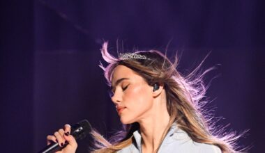 Suki Waterhouse Gives Her Hair a Disco Update