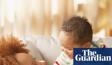 Baby girls’ greater interest in faces offers clue to nature v nurture debate | Science