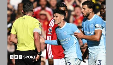 Phil Foden sent off against Manchester United