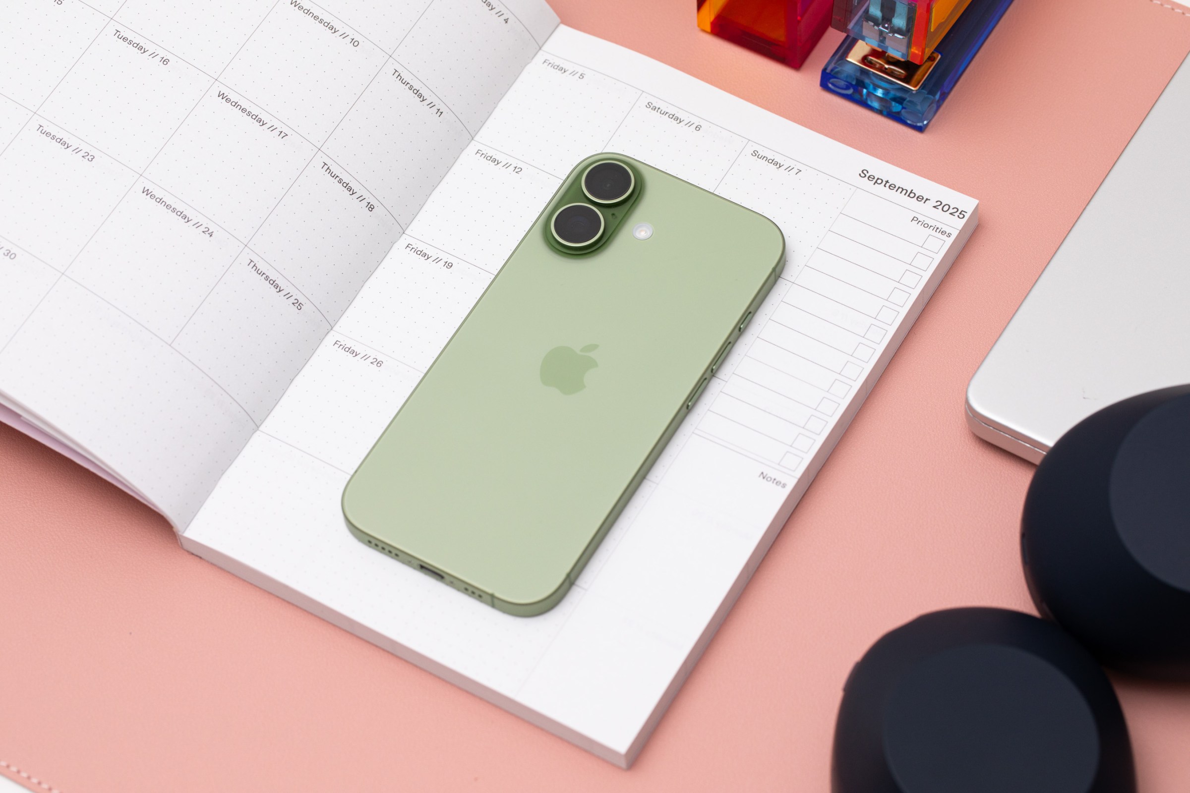 Last year’s iPhone 17 might not get a successor just yet.