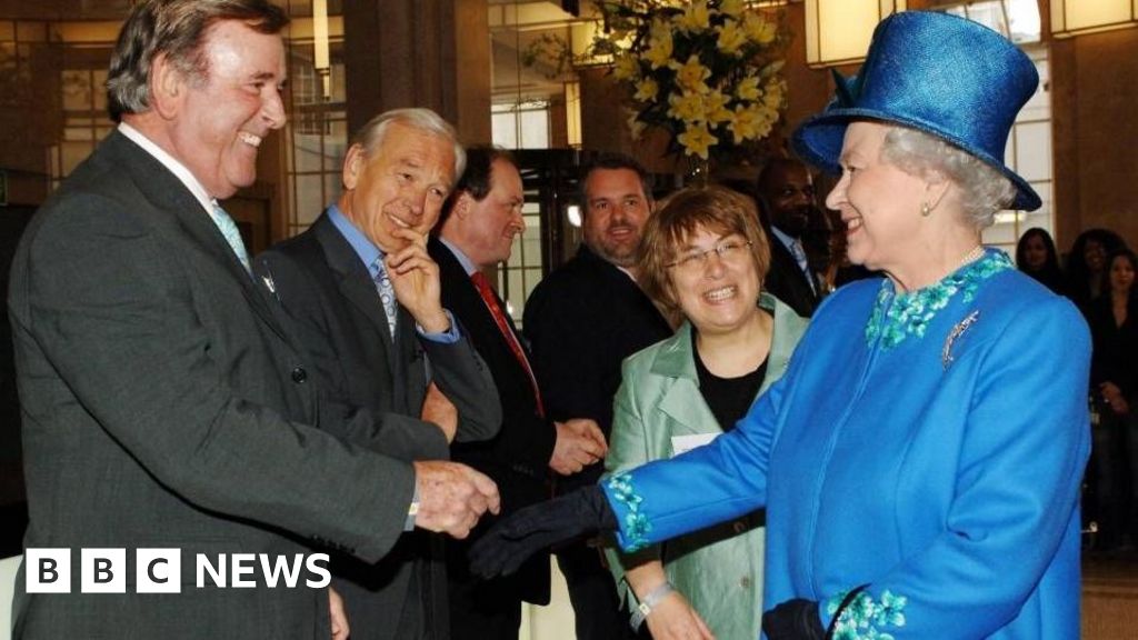 Ex-BBC presenter questions role of Royal Family in new documentary - BBC