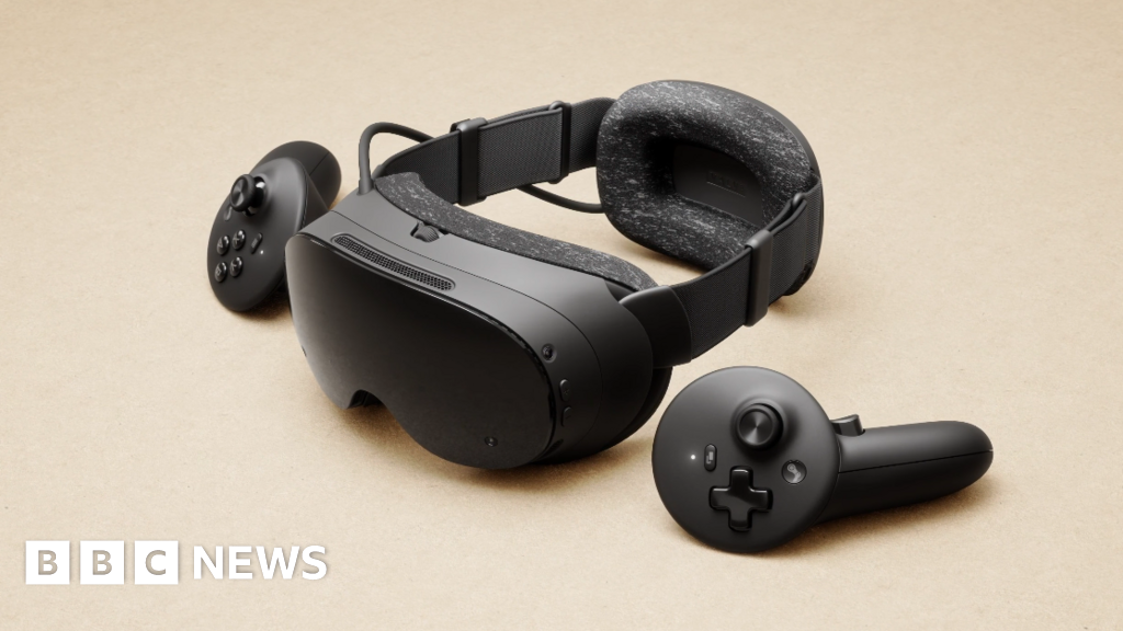 Valve's Steam Frame is excellent - but at over £1,000 is VR still too expensive? - BBC