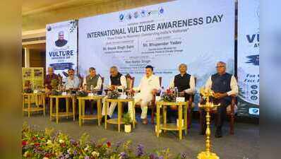 Yadav for sustained scientific intervention and govt support for vulture conservation