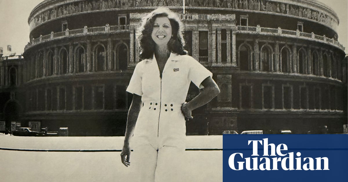 Elkie Brooks looks back: ‘Before I went on stage I used to drink Guinness and a few shots of brandy’ | Family