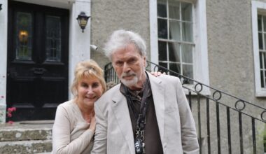 Patrick Bergin, co-star of Julia Roberts in Sleeping with the Enemy, seeks buyer for Offaly castle – The Irish Times