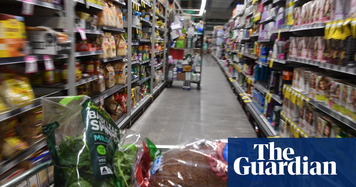 Record strength El Niño could mean bigger supermarket bills for Australians, experts warn | Australian economy