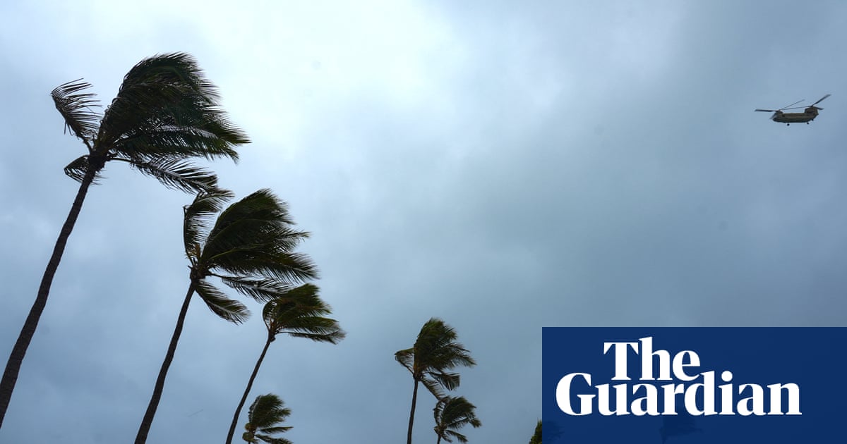 Hurricane Lowell’s fierce winds and rains knocks out power on Hawaii’s Kauai | Hawaii