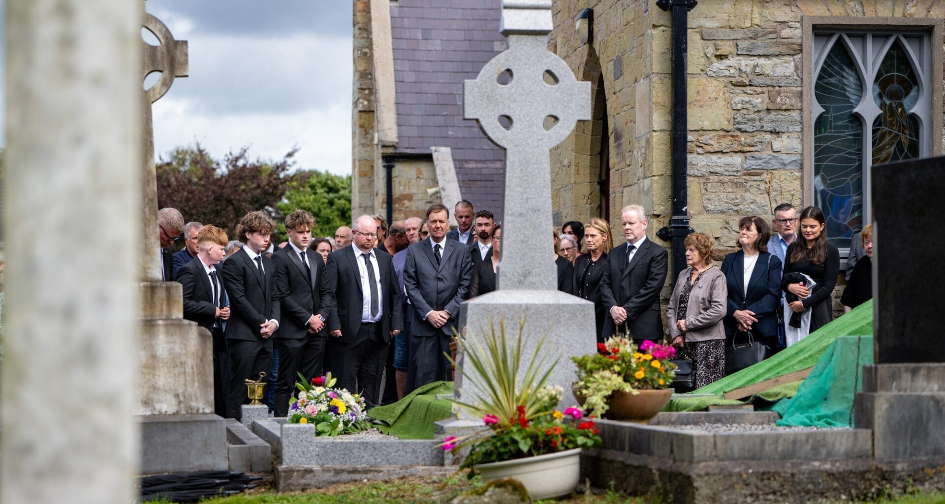 Lions Club joins tributes as broadcaster Elmarie Mawe laid to rest