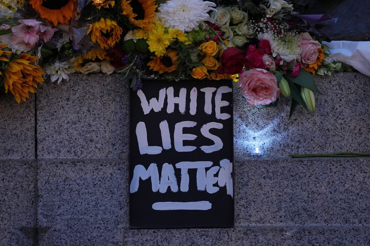 Tributes left after a vigil, organised by campaign group Stand Up to Racism, for Professor Jason Arday on the steps of the National Gallery in Trafalgar Square, London. Photo: Yui Mok/PA