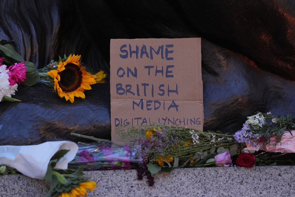 Tributes left after a vigil, organised by campaign group Stand Up to Racism, for Professor Jason Arday on the steps of the National Gallery in Trafalgar Square, London. Photo: Yui Mok/PA