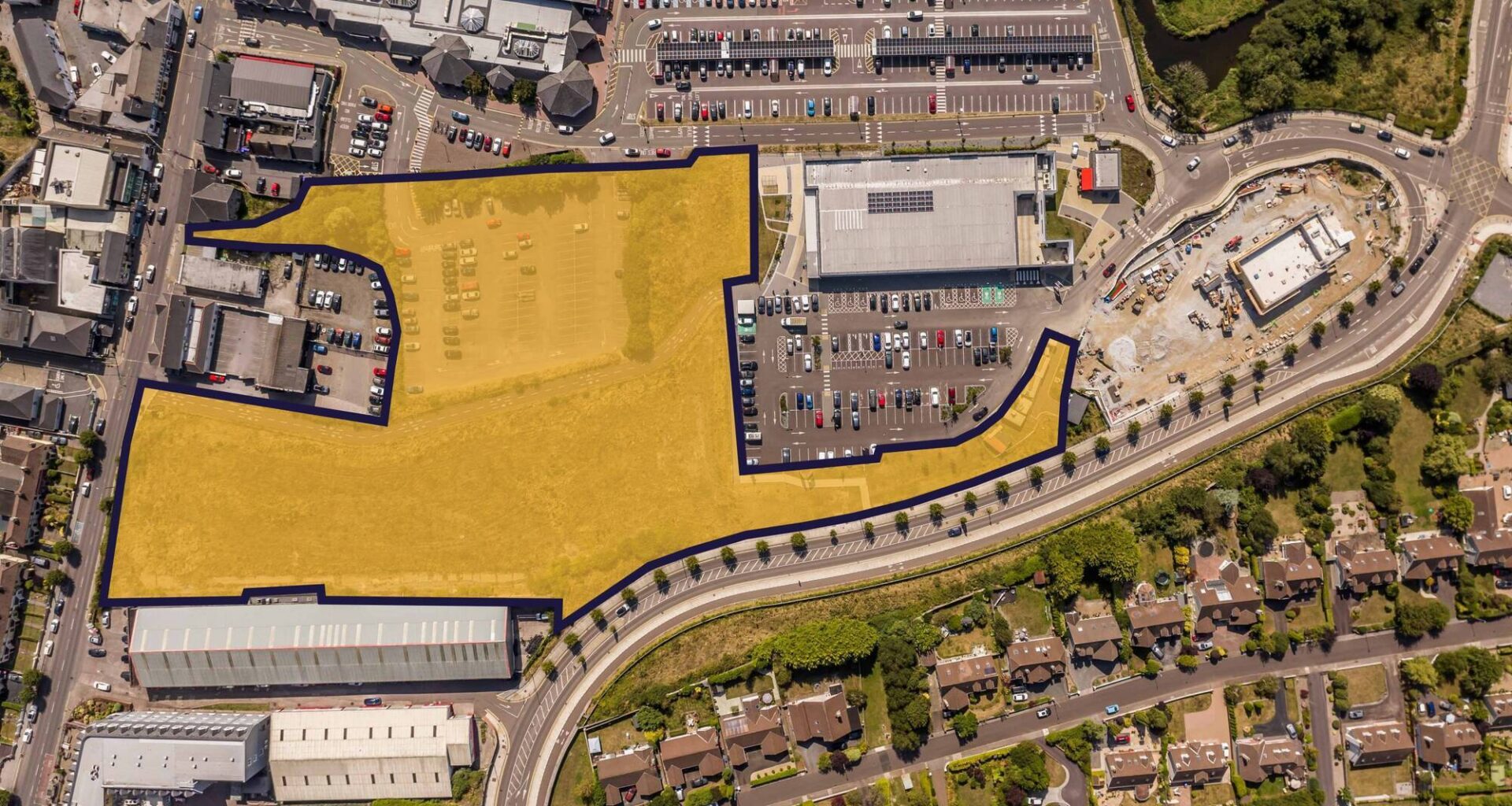 A 4.5-acre town centre site in Carrigaline, Co Cork, with approval for a substantial mixed-use development, including 86 homes, is expected to attract strong interest.