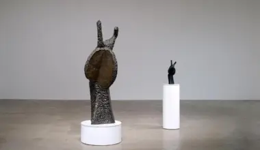 Malaysian artist Latiff Mohidin’s first-ever cast bronze sculpture Burung 1 (Bird 1) (2026).