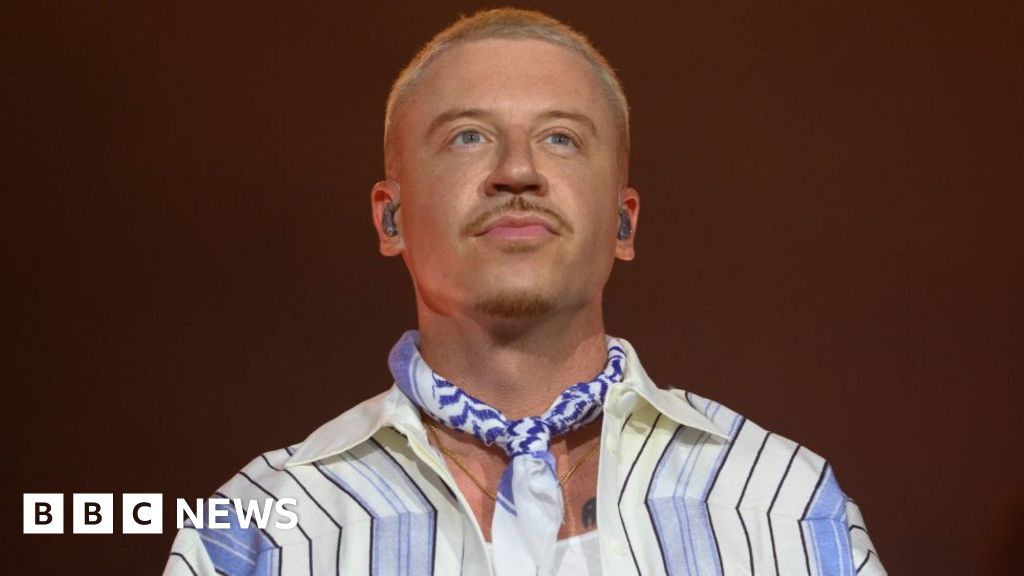 Macklemore defends 'Free Palestine' call after Ed Sheeran tour backlash - BBC