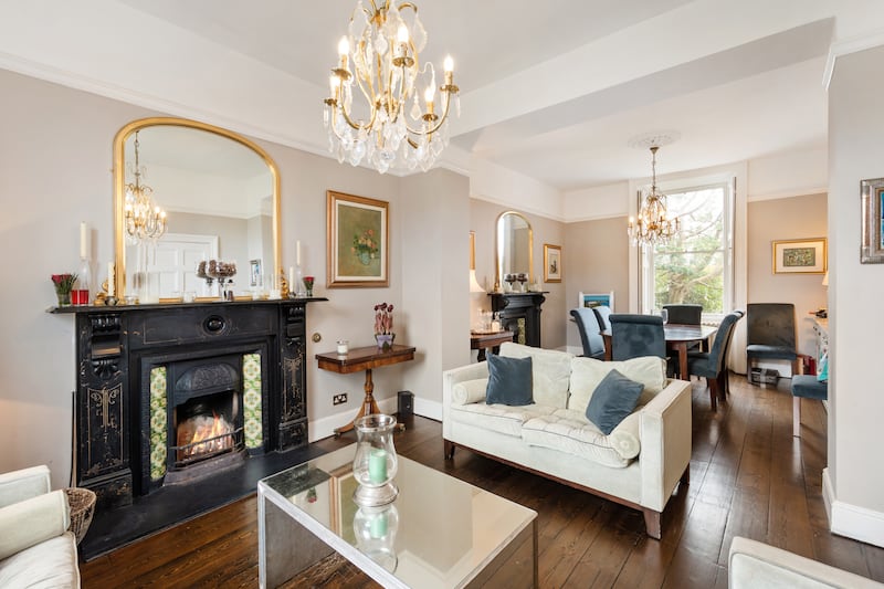 Interconnecting reception rooms