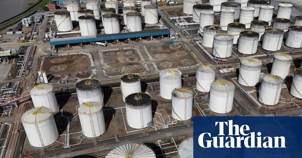 Oil prices rise above $100 a barrel for first time since July as Iran war escalates | Oil