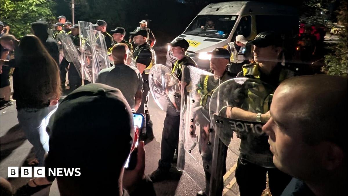 Officers injured and vehicles damaged in Portsmouth small boats protest, police say