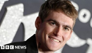 Presley Gerber, Cindy Crawford's son, dies aged 27 - BBC