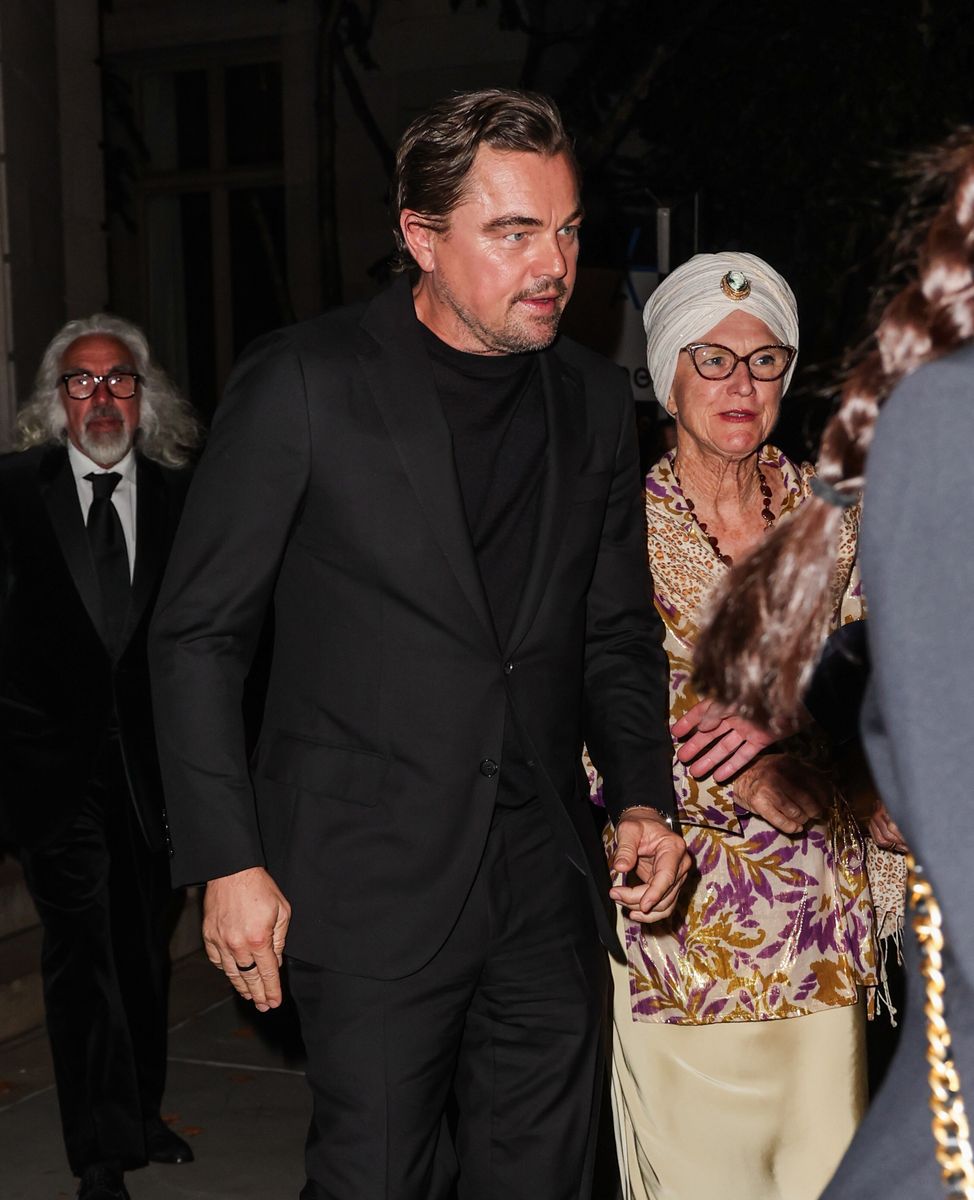 Leonardo looked sharp in a black suit

