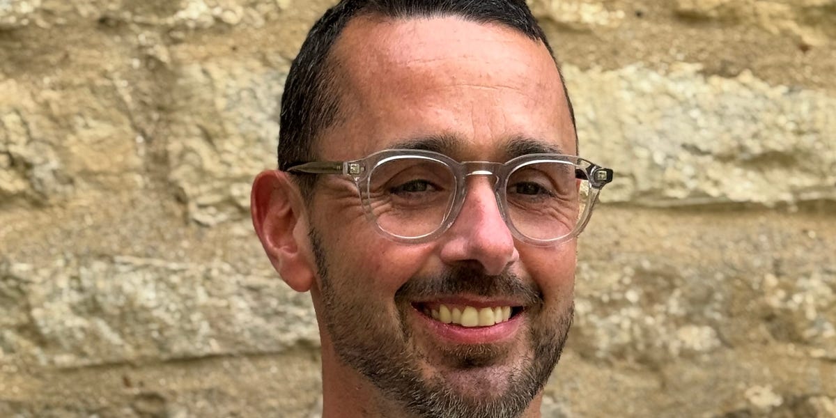 How a 43-Year-Old Man With Colon Cancer Uses AI to Manage His Symptoms