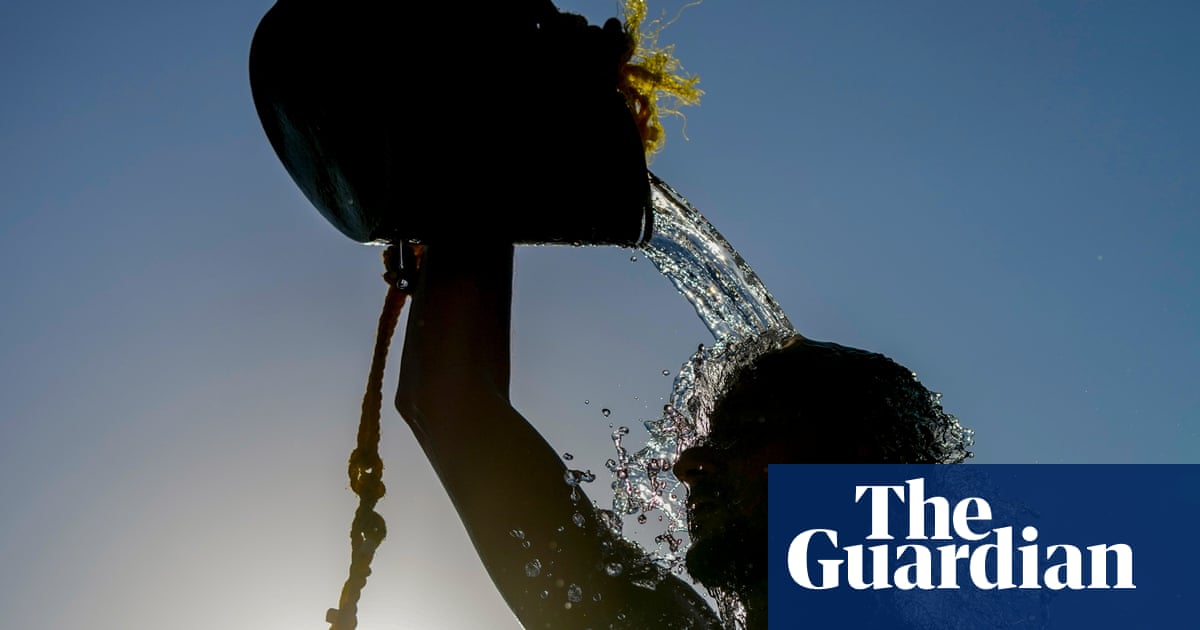 Minister tells Brits to stock up on days of supplies after ‘supersize’ El Niño warning | El Niño southern oscillation