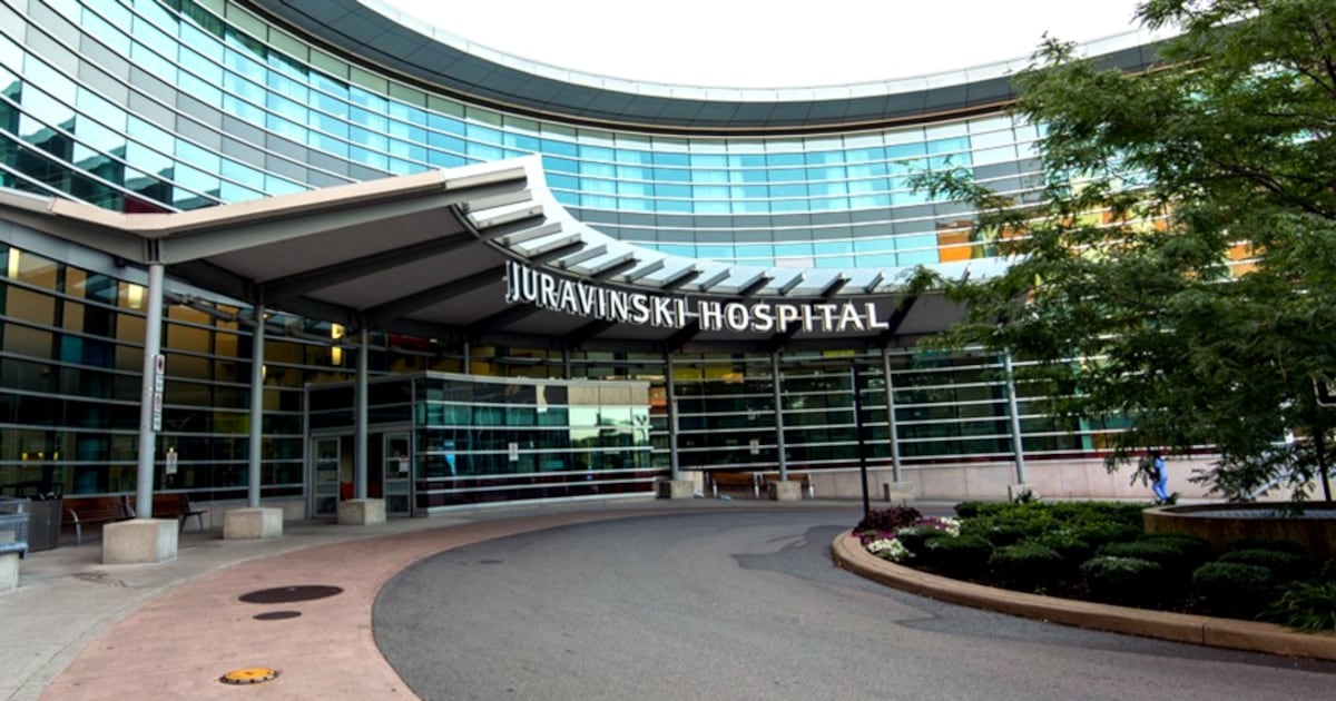 Hamilton Health Sciences to cut more than 400 jobs