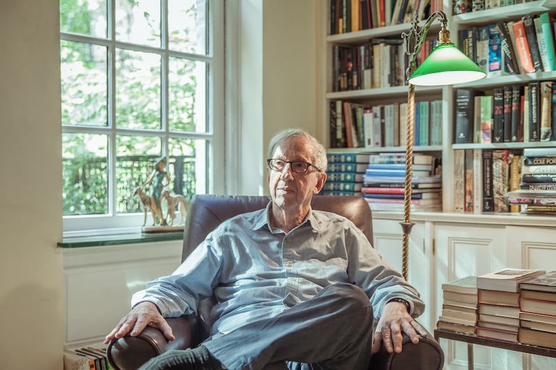Robert Gottlieb at home in Manhattan, 2016. Photograph: George Etheredge/The New York Times
                      
