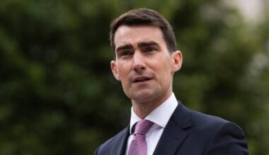 Measures to tackle rising home heating oil costs under ‘specific consideration’ in budget – The Irish Times