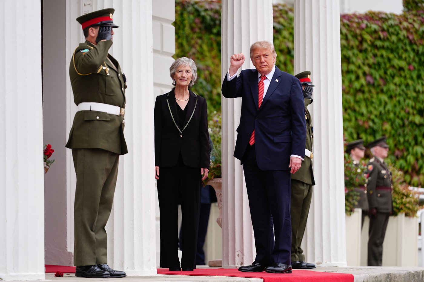 Trump says he'd like to see a unified Ireland as he visits for golf at his Doonbeg course | iNFOnews.ca