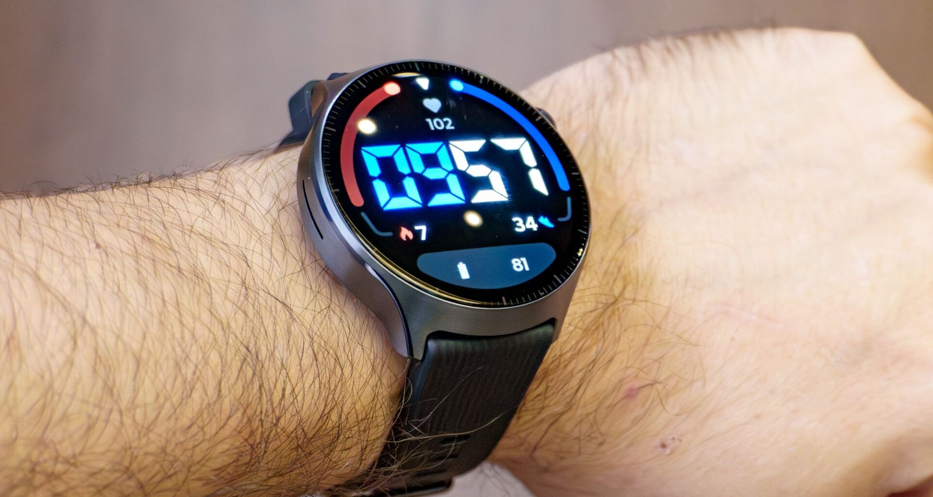 I just went hands-on with Motorola's first LTE smartwatch — and Google and Samsung should be worried