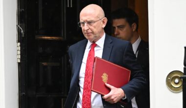 UK economy unexpectedly grew 0.4% in July boosted by AI boom – The Irish Times
