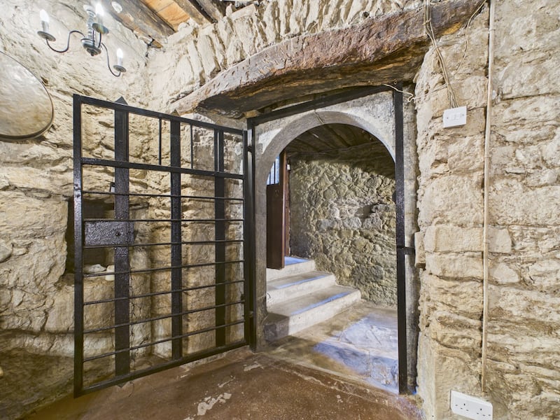 Emmel Castle, Emmel, Cloughjordan, Co Offaly