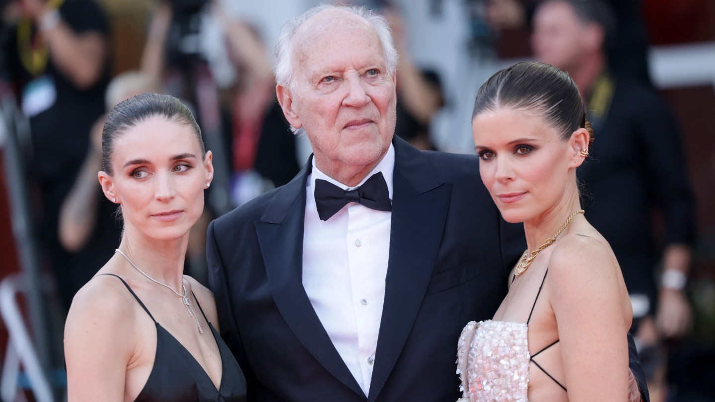 Werner Herzog Mara Sisters-Starrer 'Bucking Fastard' Debuts in Venice